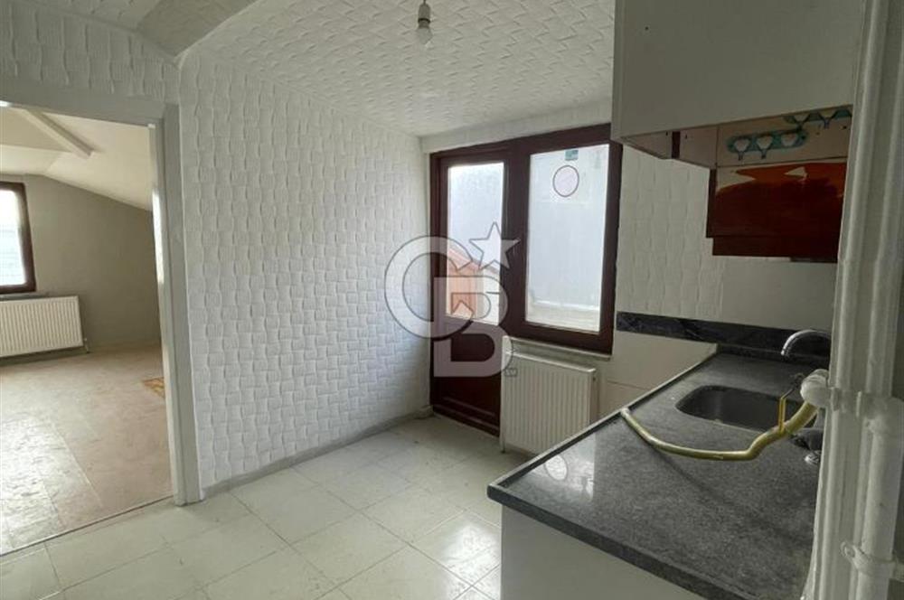 KARLIBAYIR DA BELEDİYE BİNASINA KOMŞU SATILIK DUBLEKS