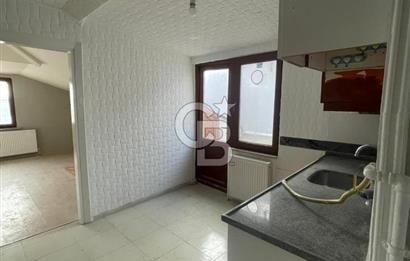 KARLIBAYIR DA BELEDİYE BİNASINA KOMŞU SATILIK DUBLEKS