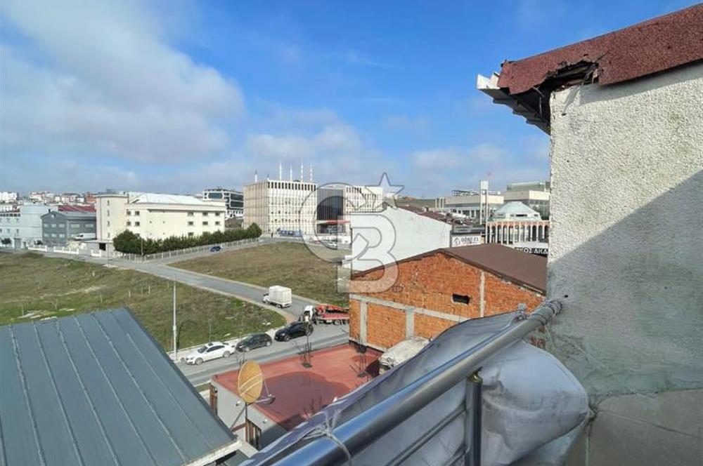 KARLIBAYIR DA BELEDİYE BİNASINA KOMŞU SATILIK DUBLEKS