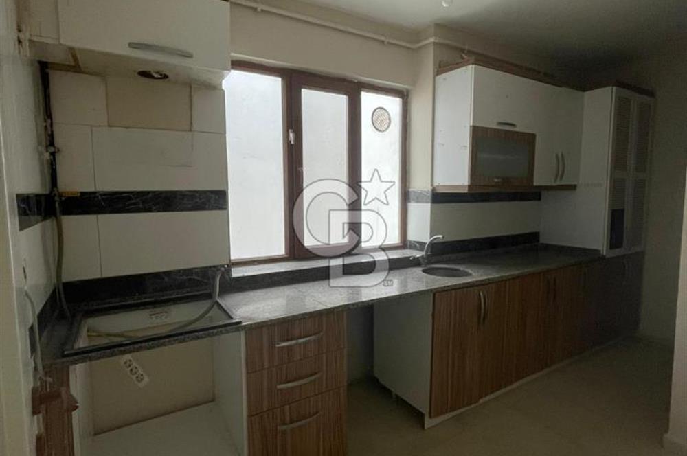 KARLIBAYIR DA BELEDİYE BİNASINA KOMŞU SATILIK DUBLEKS