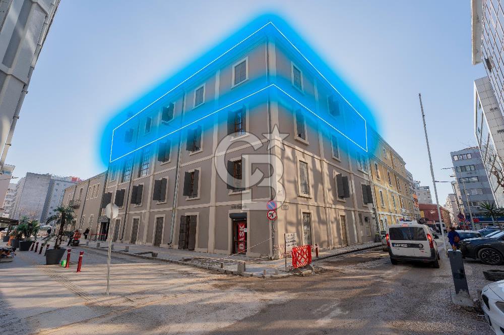 Alsancak'ta Tarihi Binada 520 m² Net Kurumsala Kiralık Ofis