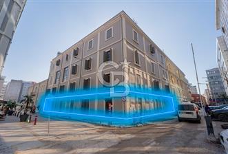 Alsancak'ta Tarihi Binada Kiralık 500 m² Net Prestijli Zemin Kat - 3 - 336081