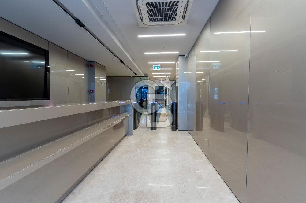 Alsancak'ta Tarihi Binada 520 m² Net Kurumsala Kiralık Ofis