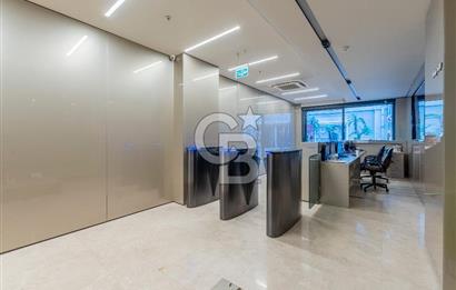 Alsancak'ta Tarihi Binada 520 m² Net Kurumsala Kiralık Ofis
