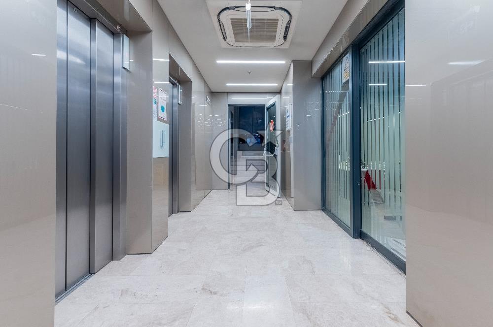 Alsancak'ta Tarihi Binada 520 m² Net Kurumsala Kiralık Ofis