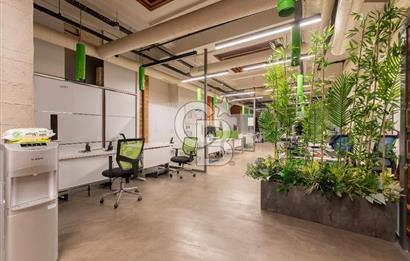 Alsancak'ta Tarihi Binada 520 m² Net Kurumsala Kiralık Ofis