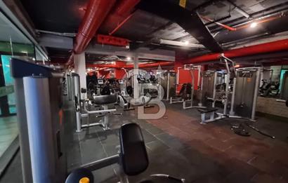 Bornova Coordinat'ta Eşyalı 1+0 Havuz Manzaralı Kiralık Daire