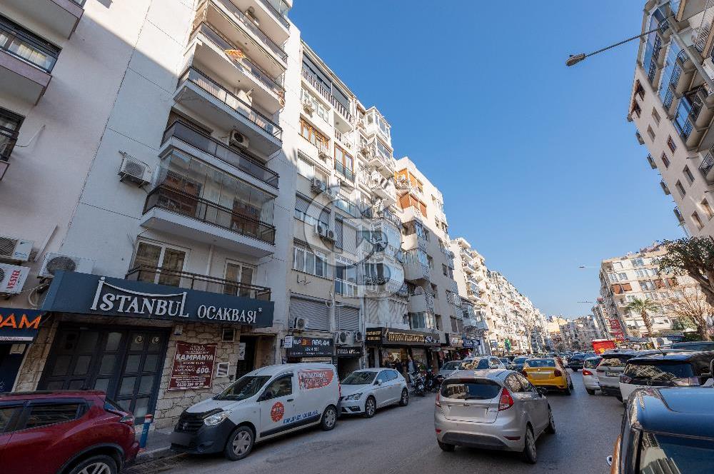 Güzelyalı Deniz Manzaralı Full Tadilatlı 3+1 Çatı Katı Daire