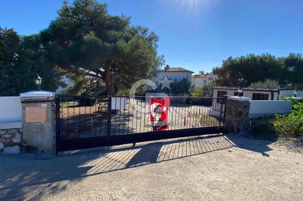 Denize Sıfır Raykent Sitesinde 1+1 Yazlık Daire - Üst Kat