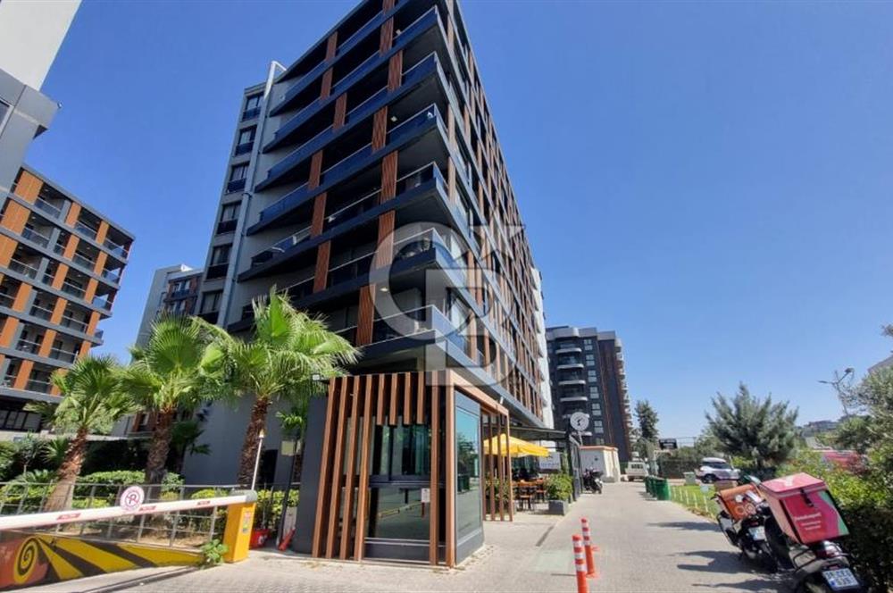 Bornova Coordinat'ta Eşyalı 1+0 Havuz Manzaralı Kiralık Daire