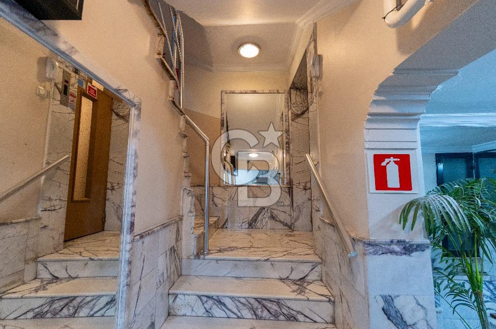 Güzelyalı Deniz Manzaralı Full Tadilatlı 3+1 Çatı Katı Daire