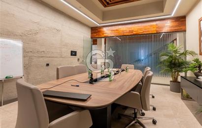 Alsancak'ta Tarihi Binada 520 m² Net Kurumsala Kiralık Ofis