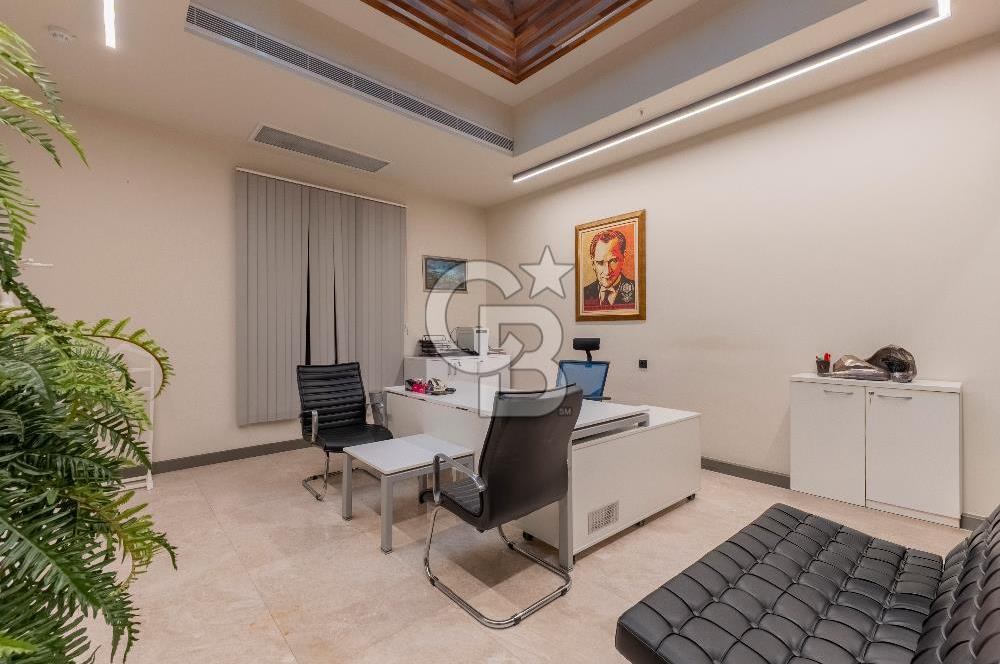 Alsancak'ta Tarihi Binada 520 m² Net Kurumsala Kiralık Ofis