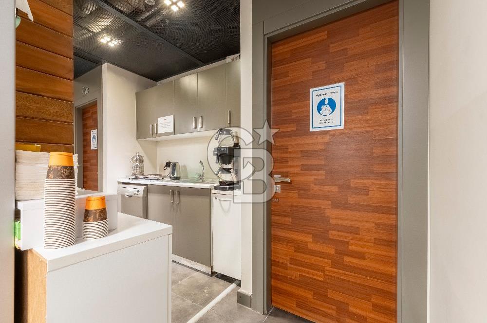 Alsancak'ta Tarihi Binada Kiralık 500 m² Net Prestijli Zemin Kat