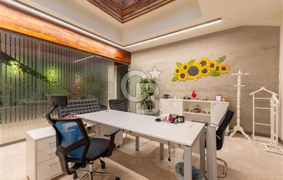 Alsancak'ta Tarihi Binada 520 m² Net Kurumsala Kiralık Ofis