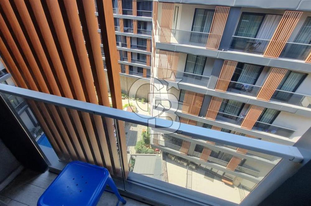 Bornova Coordinat'ta Eşyalı 1+0 Havuz Manzaralı Kiralık Daire