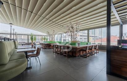 Alsancak'ta Tarihi Binada Kiralık 500 m² Net Prestijli Zemin Kat