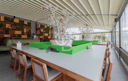 Alsancak'ta Tarihi Binada Kiralık 500 m² Net Prestijli Zemin Kat