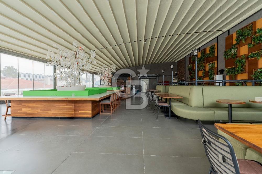 Alsancak'ta Tarihi Binada Kiralık 500 m² Net Prestijli Zemin Kat