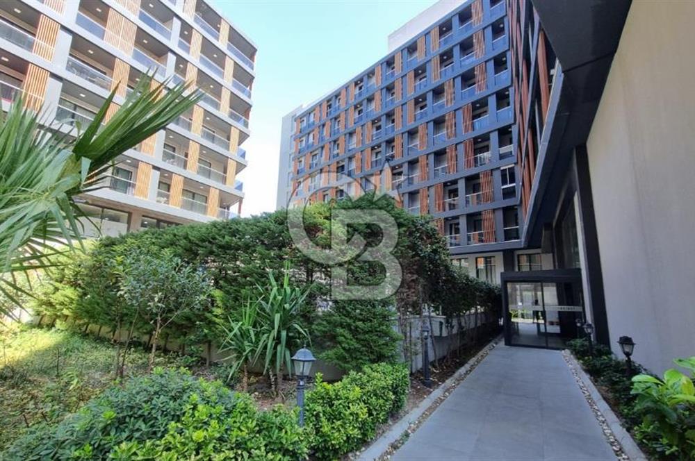 Bornova Coordinat'ta Eşyalı 1+0 Havuz Manzaralı Kiralık Daire