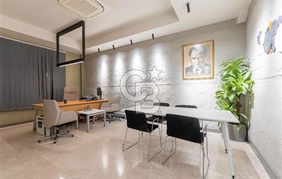 Alsancak'ta Tarihi Binada 520 m² Net Kurumsala Kiralık Ofis