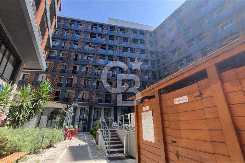 Bornova Coordinat'ta Eşyalı 1+0 Havuz Manzaralı Kiralık Daire