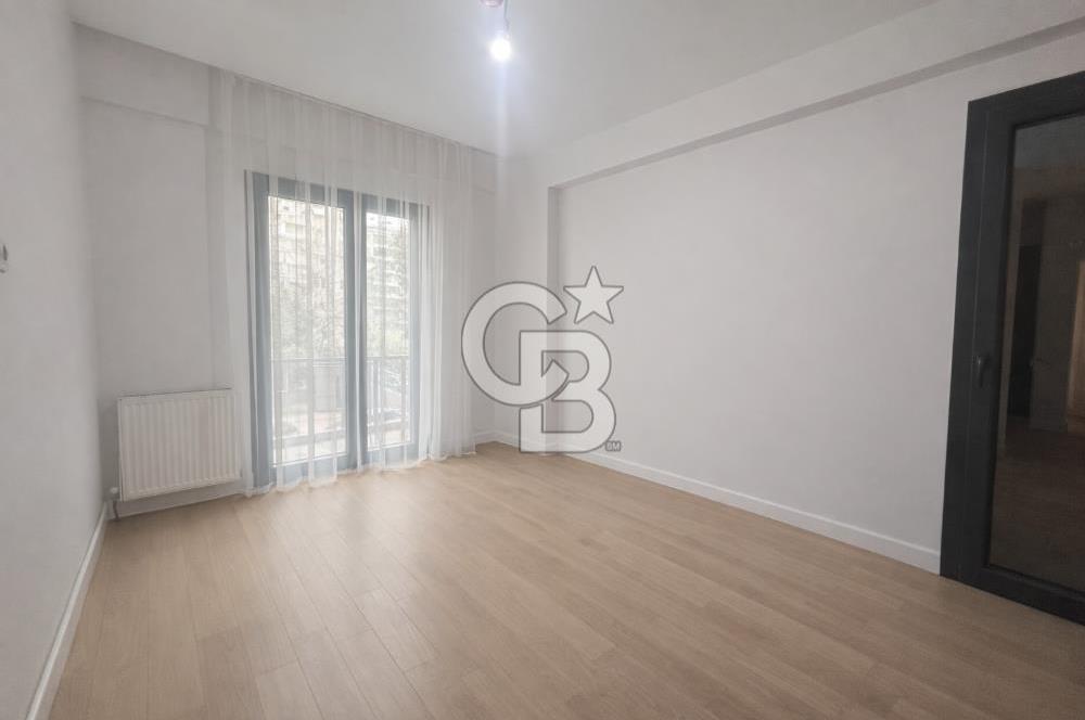 Fenerbahçede, Güvenlikli ve Yeni Binada SATILIK 3+1 Daire