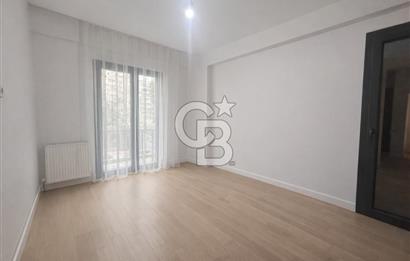 Fenerbahçede, Güvenlikli ve Yeni Binada SATILIK 3+1 Daire