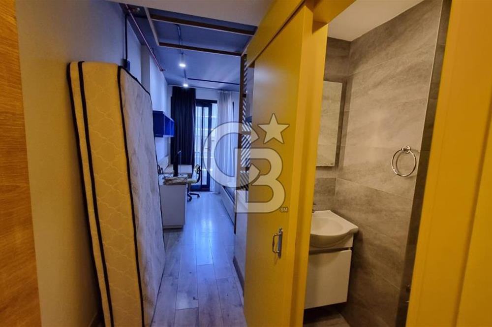 Bornova Coordinat'ta Eşyalı 1+0 Havuz Manzaralı Kiralık Daire