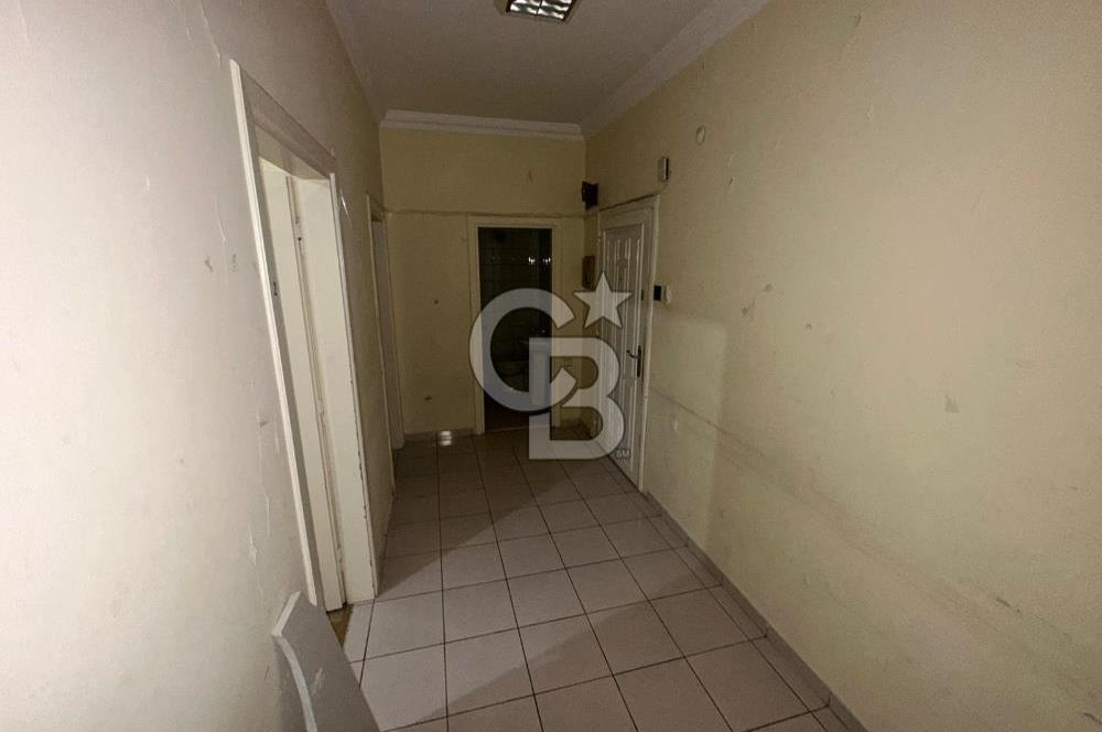 Bahçelievler'de Atatürk Parkı Karşısı Satılık 3+1 Daire