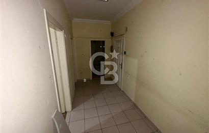 Bahçelievler'de Atatürk Parkı Karşısı Satılık 3+1 Daire