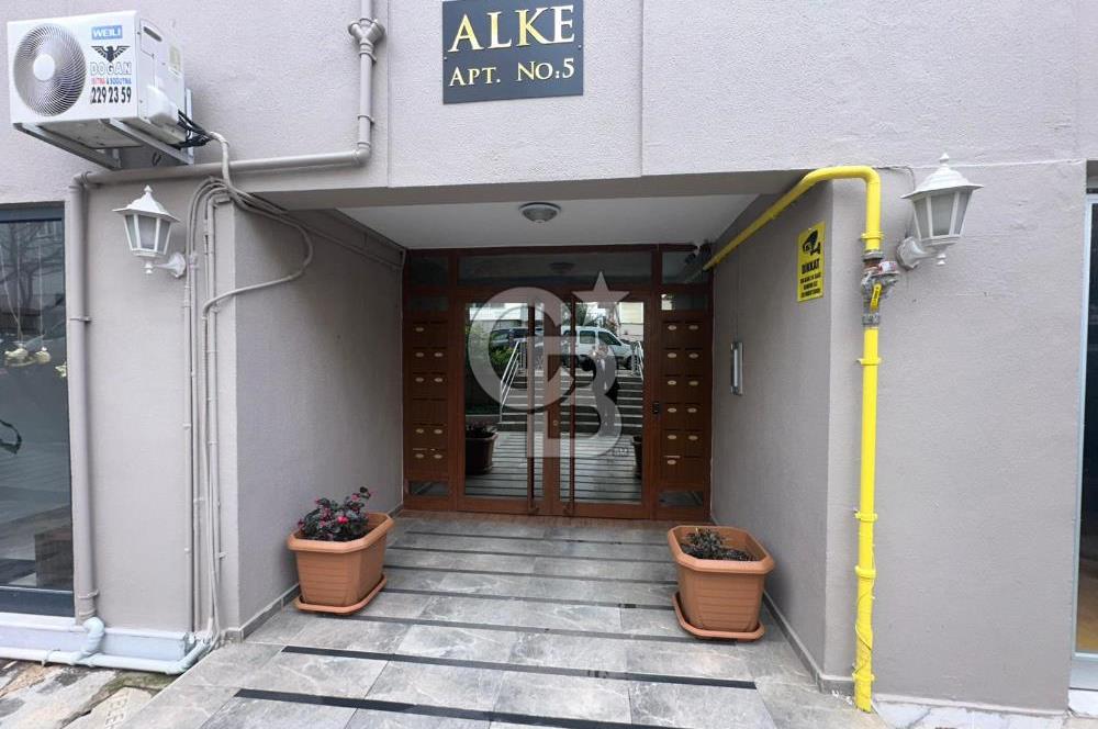 Bahçelievler'de Atatürk Parkı Karşısı Satılık 3+1 Daire