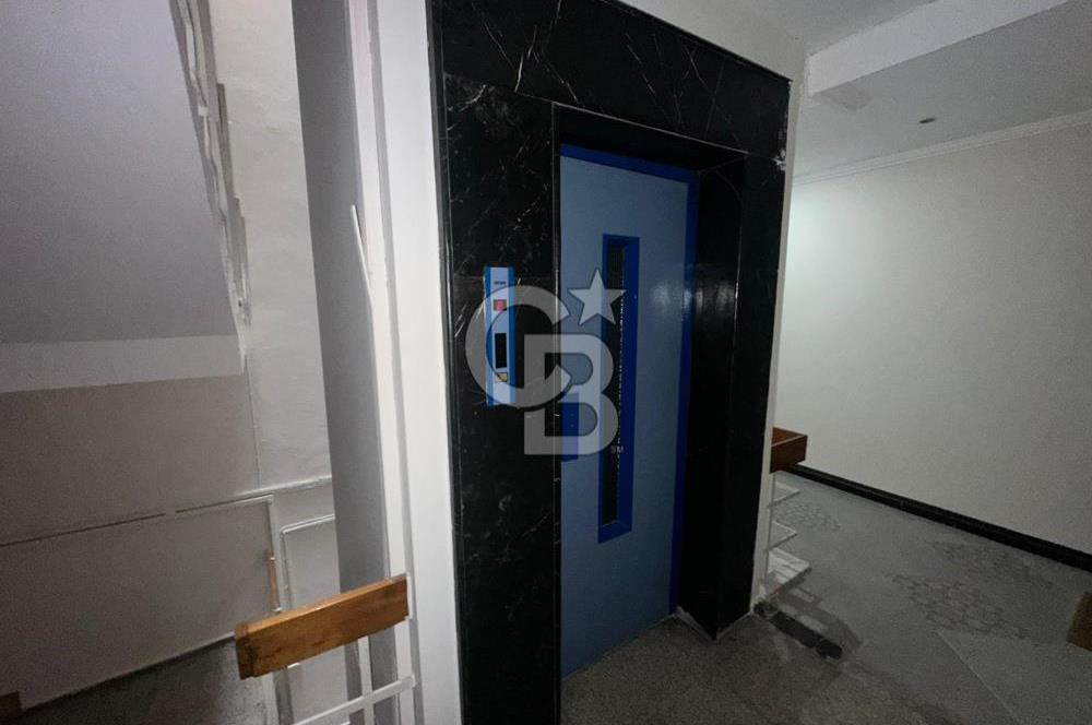 Bahçelievler'de Atatürk Parkı Karşısı Satılık 3+1 Daire