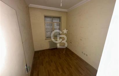 Bahçelievler'de Atatürk Parkı Karşısı Satılık 3+1 Daire