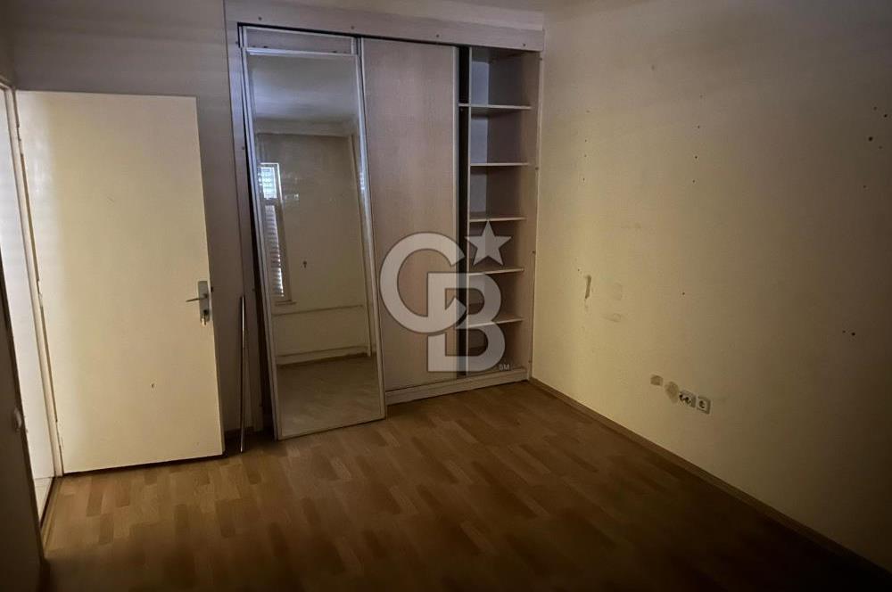 Bahçelievler'de Atatürk Parkı Karşısı Satılık 3+1 Daire