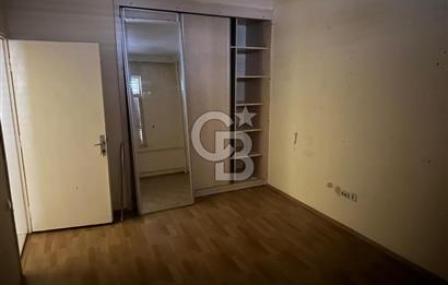 Bahçelievler'de Atatürk Parkı Karşısı Satılık 3+1 Daire