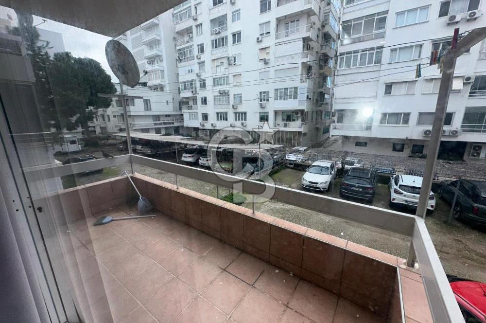 Bahçelievler'de Atatürk Parkı Karşısı Satılık 3+1 Daire