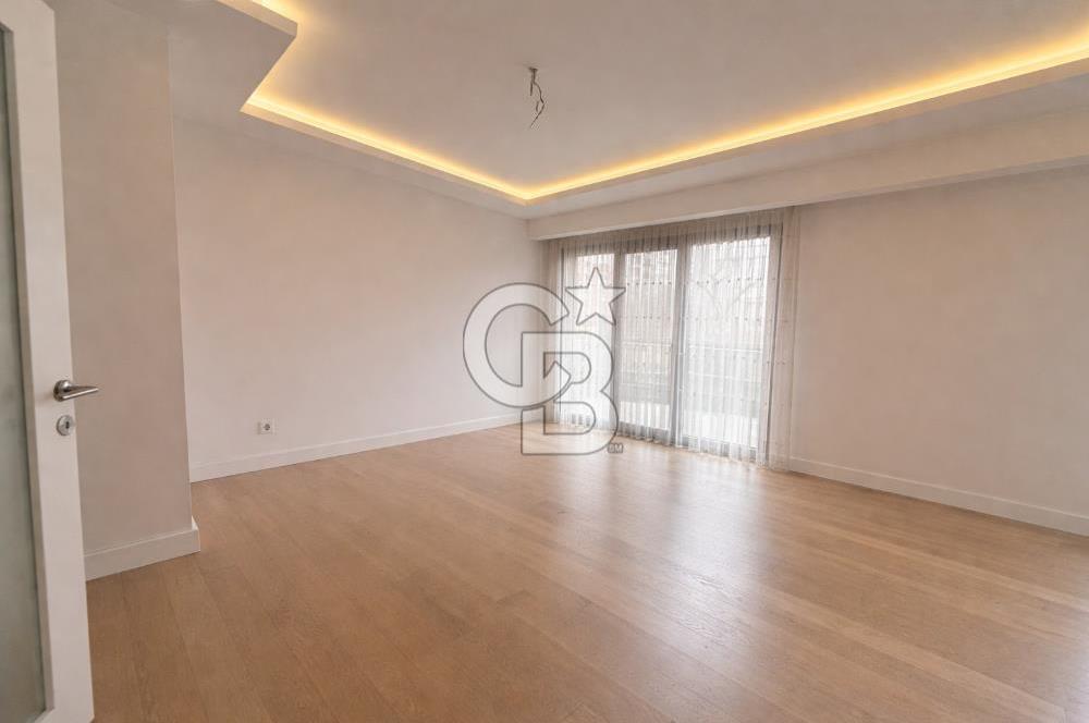 Fenerbahçede, Güvenlikli ve Yeni Binada SATILIK 3+1 Daire