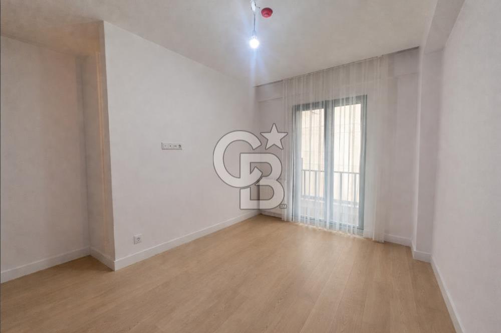 Fenerbahçede, Güvenlikli ve Yeni Binada SATILIK 3+1 Daire