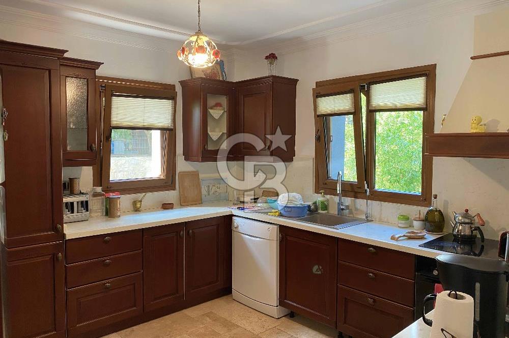 DATÇA MERKEZDE TAM MÜSTAKİL 3 + 1 VİLLA YILLIK KİRALIK