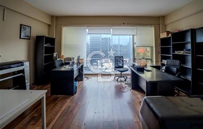 İzmir Çiğli Anadolu Caddesi Üzeri 6Katlı Satılık Yatırımlık Bina