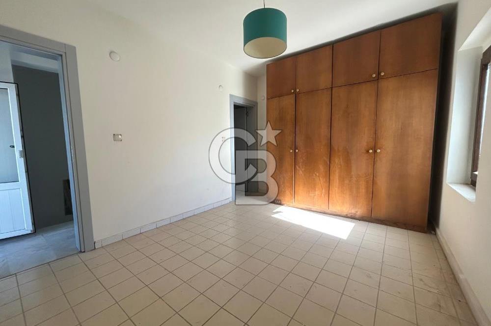 Bitezde full deniz manzaralı 3 teraslı site içinde villa