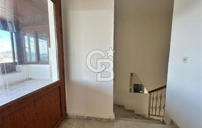 Bitezde full deniz manzaralı 3 teraslı site içinde villa