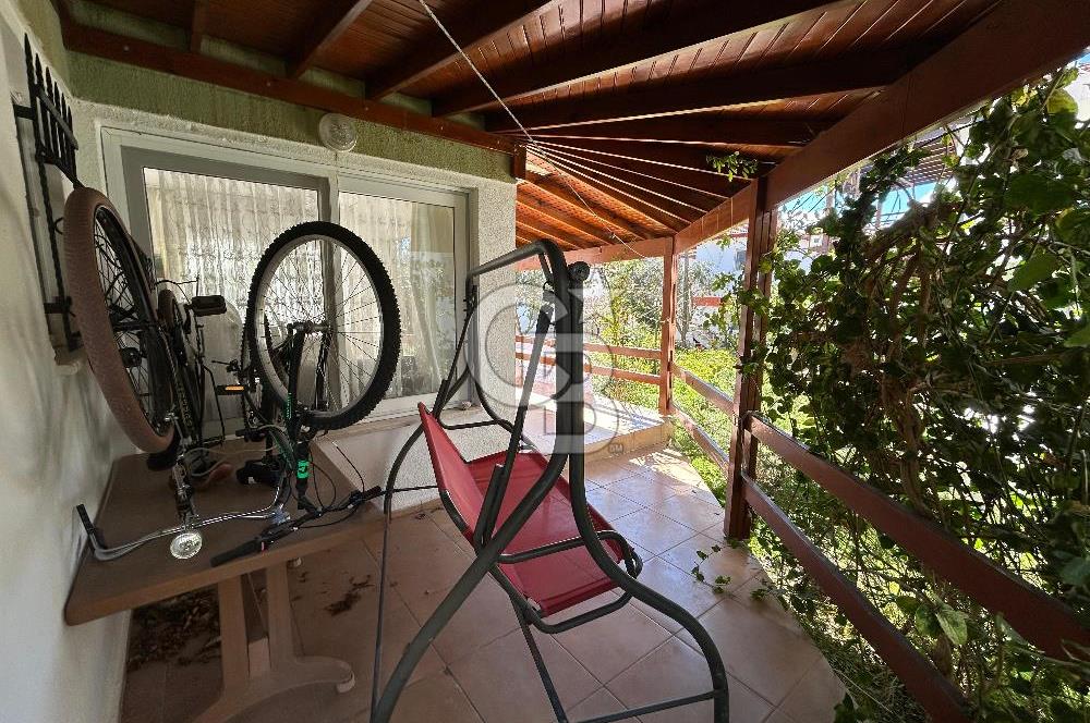 Denize Sıfır Raykent Sitesinde 1+1 Yazlık Daire - Bahçe Katı