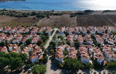 Denize Sıfır Raykent Sitesinde 1+1 Yazlık Daire - Üst Kat