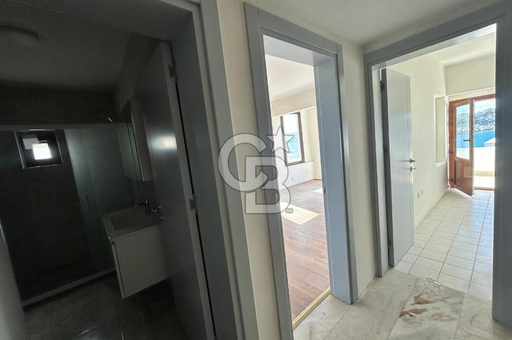 Bitezde full deniz manzaralı 3 teraslı site içinde villa