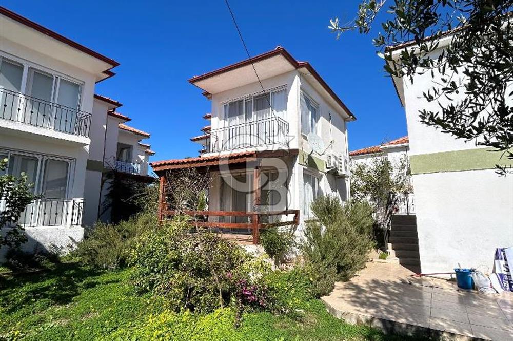 Denize Sıfır Raykent Sitesinde 1+1 Yazlık Daire - Üst Kat