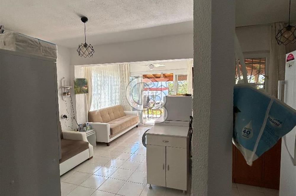 Denize Sıfır Raykent Sitesinde 1+1 Yazlık Daire - Üst Kat