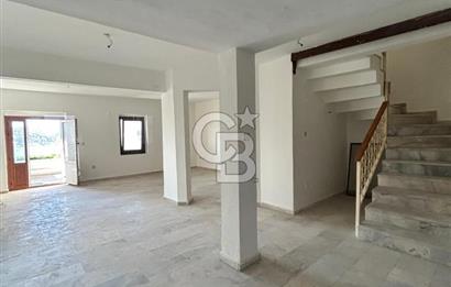 Bitezde full deniz manzaralı 3 teraslı site içinde villa