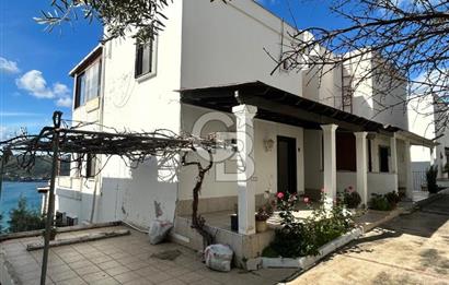 Bitezde full deniz manzaralı 3 teraslı site içinde villa